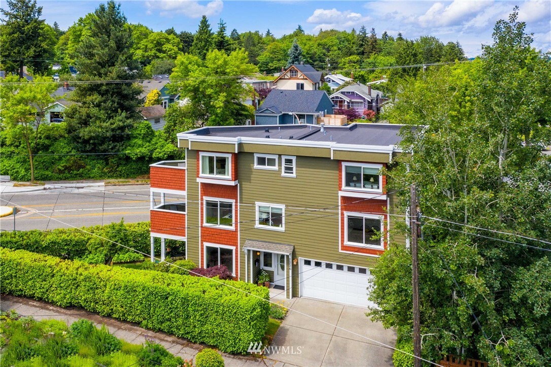 Property Photo: 1226 N 48th Street WA 98103