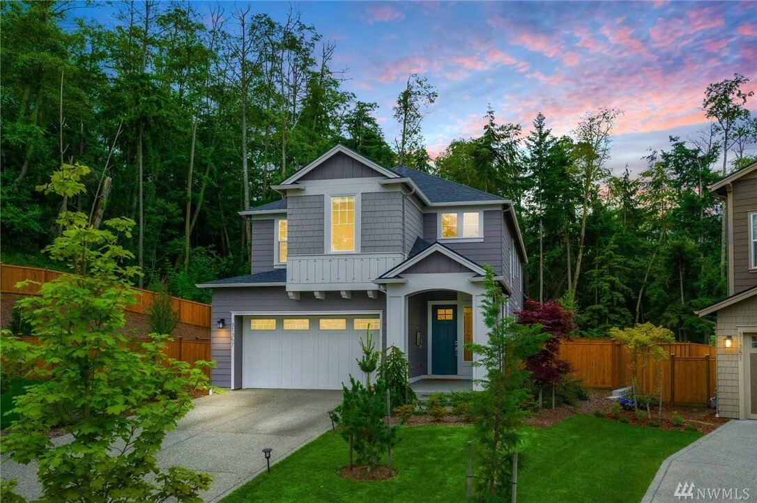 Property Photo:  31357 43rd Place SW  WA 98023 