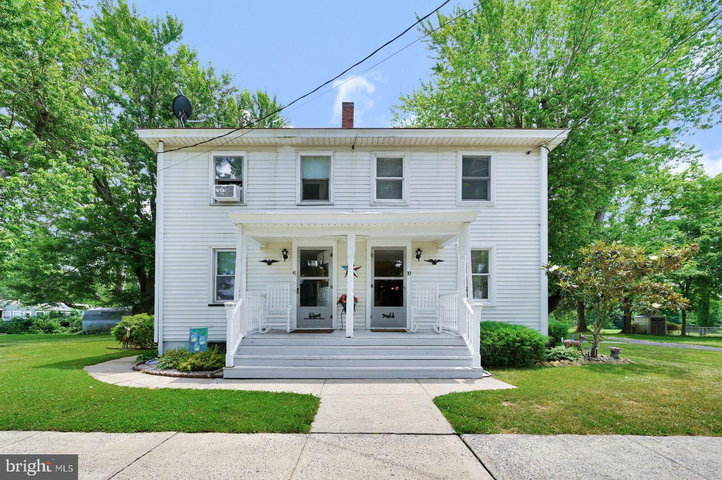 Property Photo:  39-41 Hamilton Street  NJ 08501 