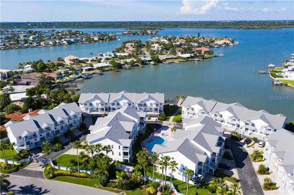 Property Photo:  117 Yacht Club Circle  FL 33708 