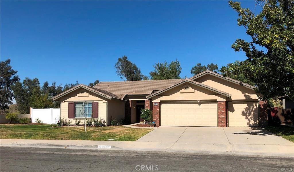 Property Photo: 22430 Silver Dollar Street CA 92883