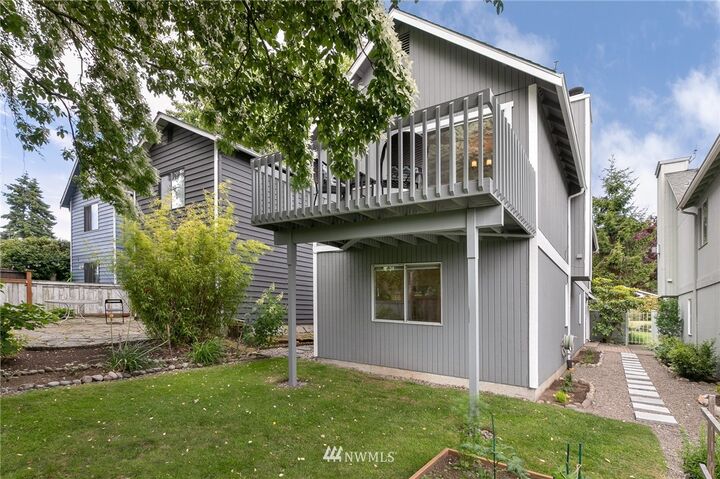 Property Photo:  741 N  87th Street  WA 98103 