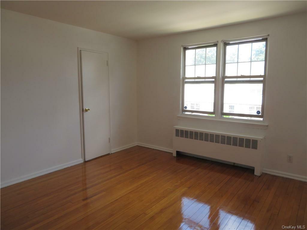 Property Photo:  101 Carpenter Avenue E2  NY 10549 