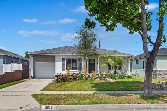 Property Photo:  5519 Castana Avenue  CA 90712 