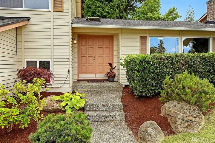 Property Photo: 13011 NE 78th Street WA 98033