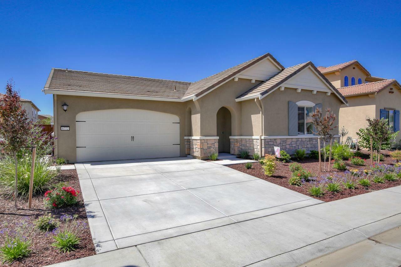 Property Photo: 8772 Maestro Way CA 95757