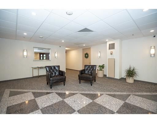Property Photo: 44 Elm St 302 MA 01609