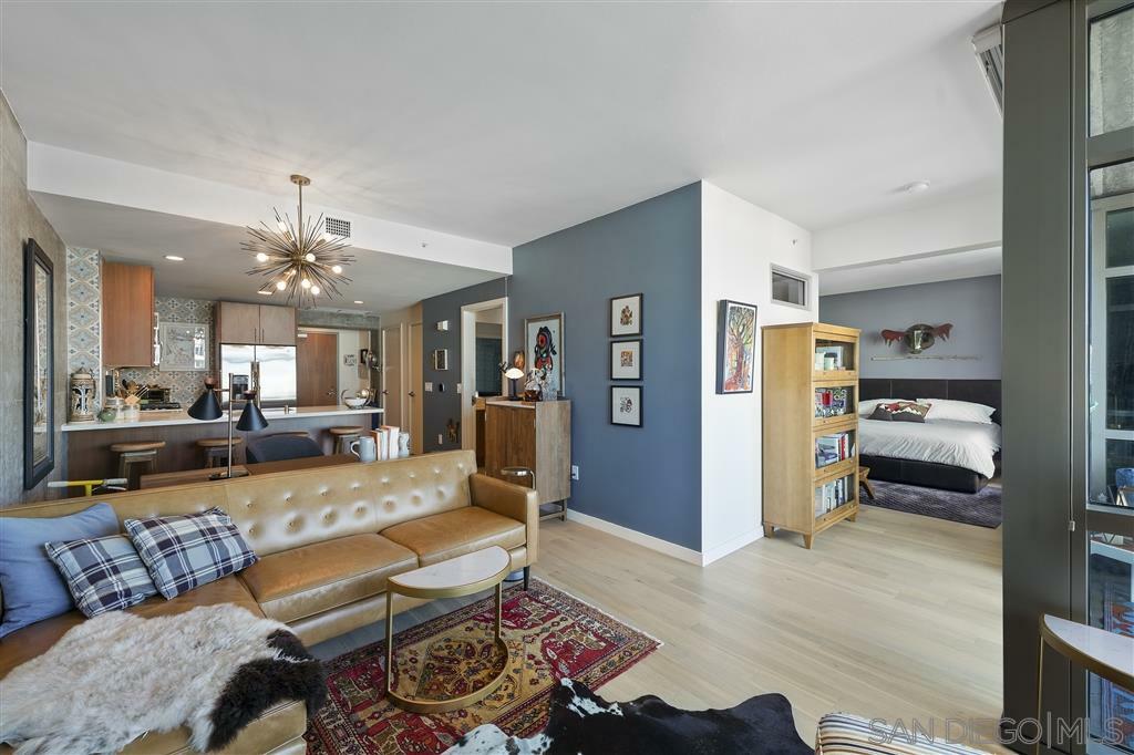 Property Photo: 800 The Mark 903 CA 92101