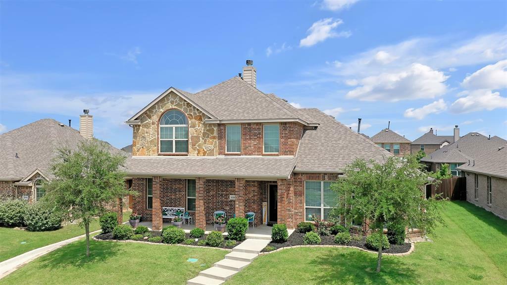 Property Photo: 1302 White Water Lane TX 75087