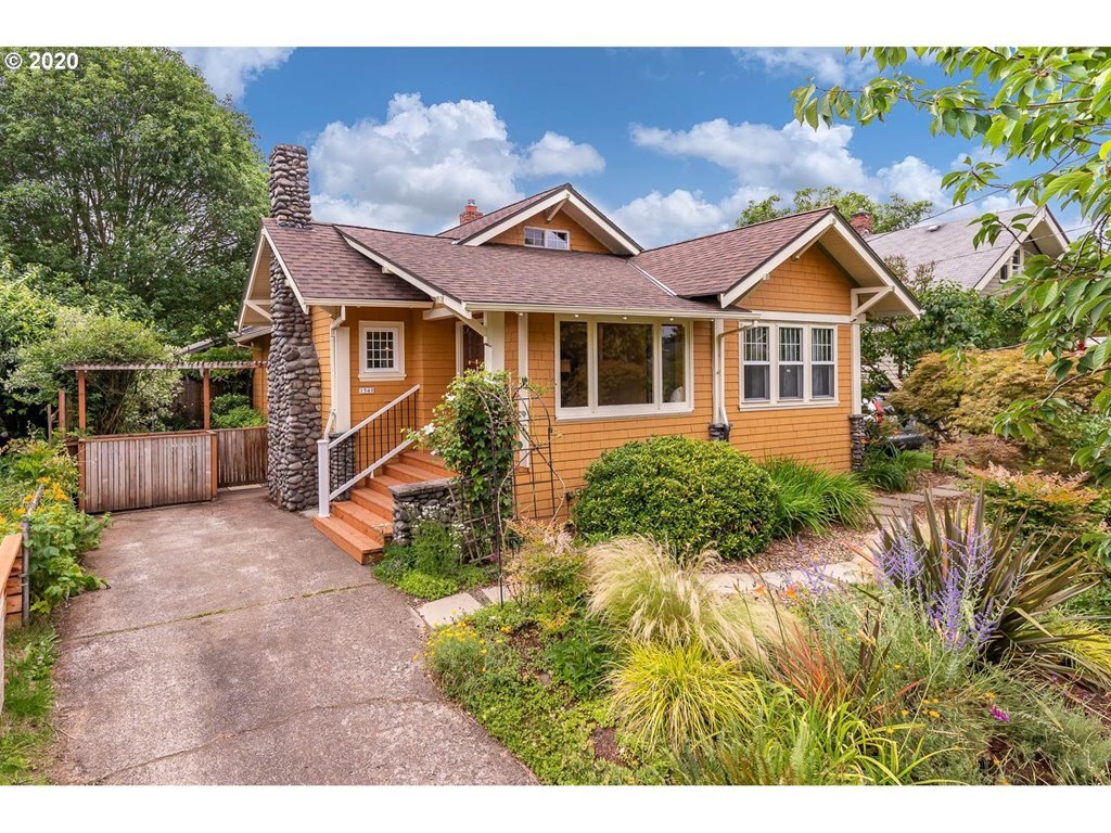 Property Photo: 1540 N Church St OR 97217