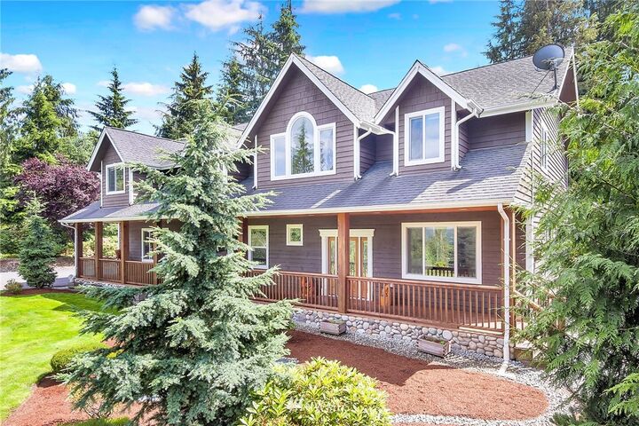 Property Photo:  17117  265th Avenue SE  WA 98272 