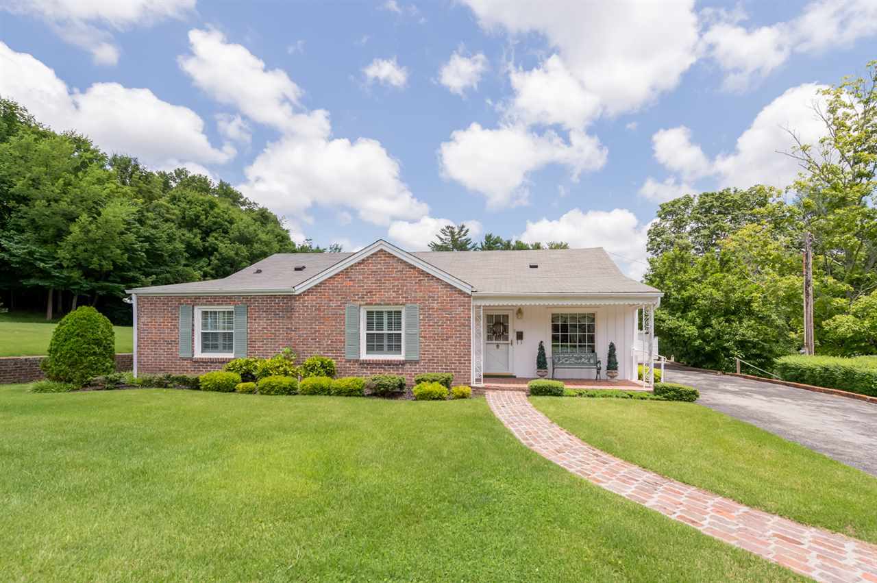 Property Photo: 607 Francis TN 37303