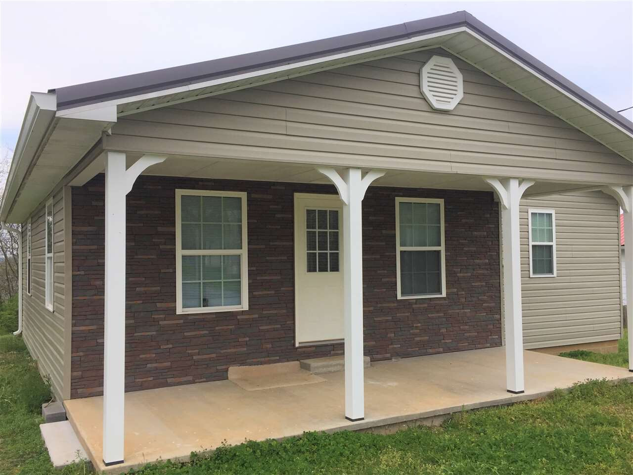 Property Photo: 106 County Road 495 TN 37331