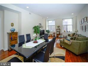 Property Photo: 1600 Arch Street 18 1515 PA 19103