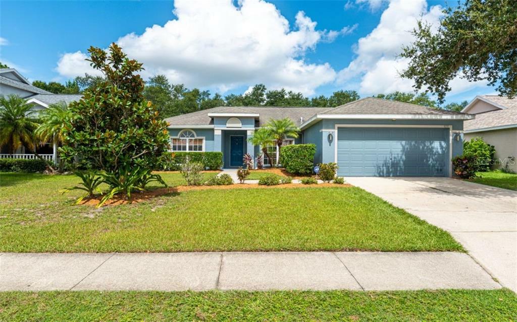 Property Photo:  4117 Kingsfield Drive  FL 34219 