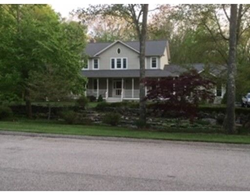 Property Photo:  40 Robincrest Ct  MA 02771 