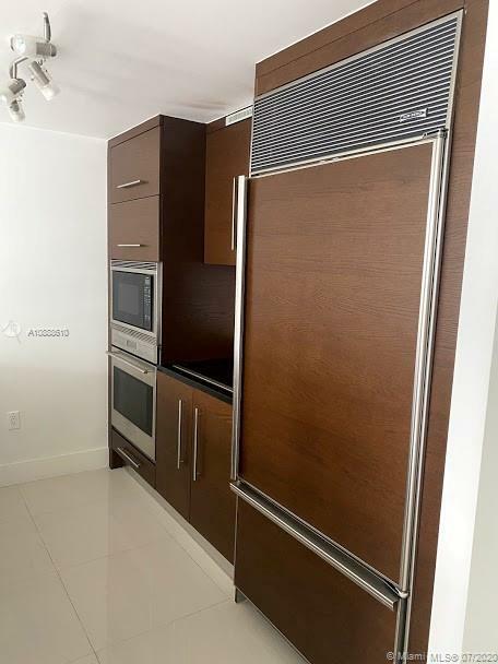 Property Photo:  475 Brickell Ave 4614  FL 33131 