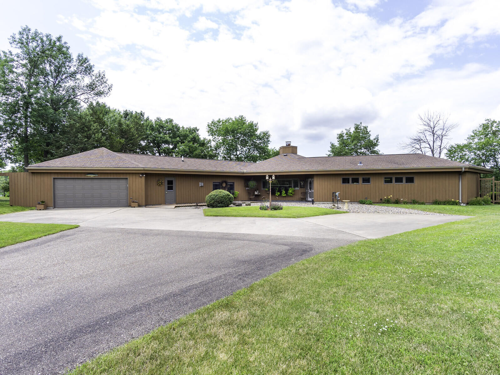 Property Photo:  W1733 Indian Point Rd  WI 54622 