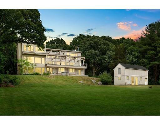 Property Photo: 8 Deer Hill Farm Road MA 01929