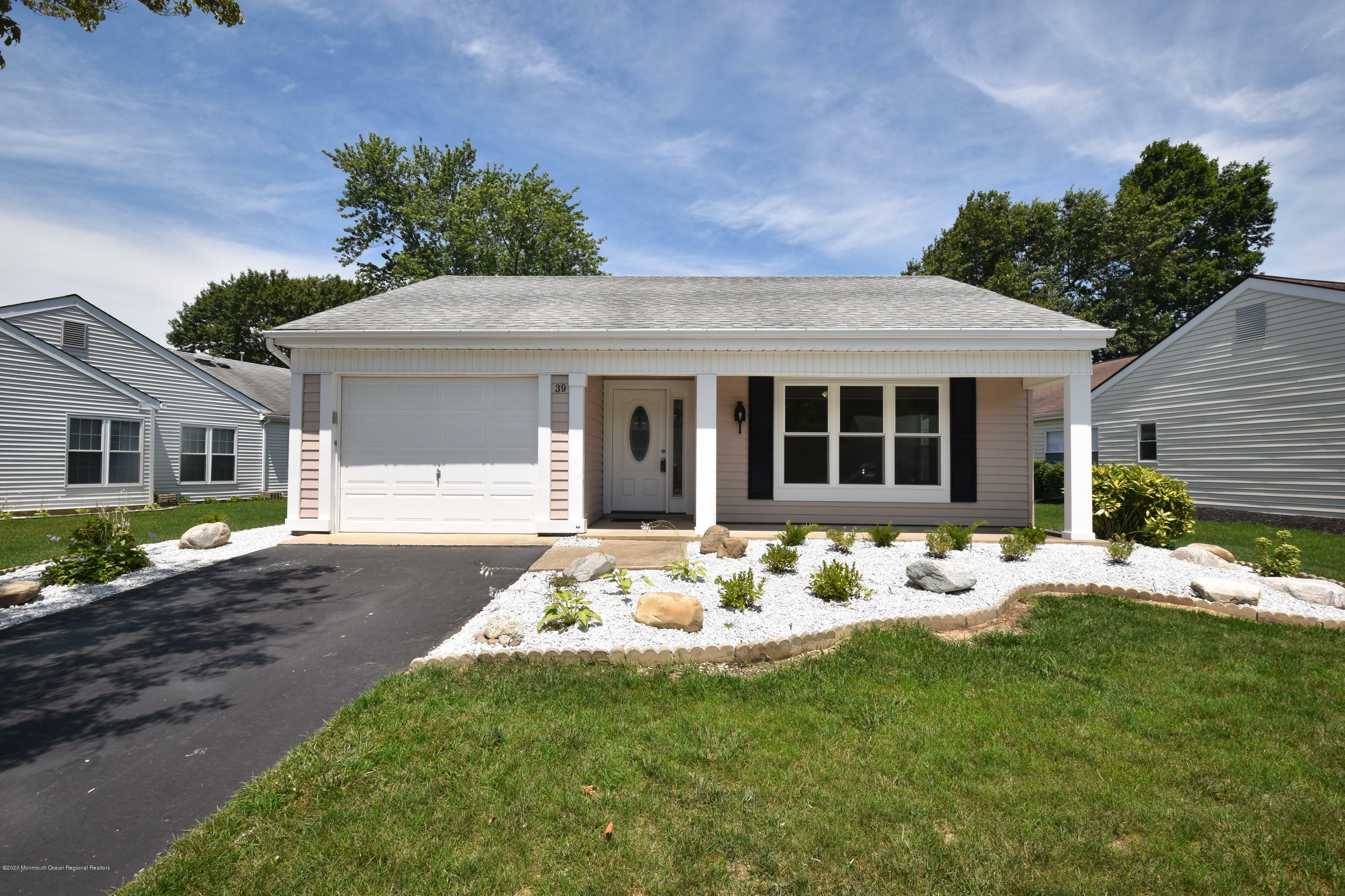 Property Photo:  39 Flintshire Terrace  NJ 08759 