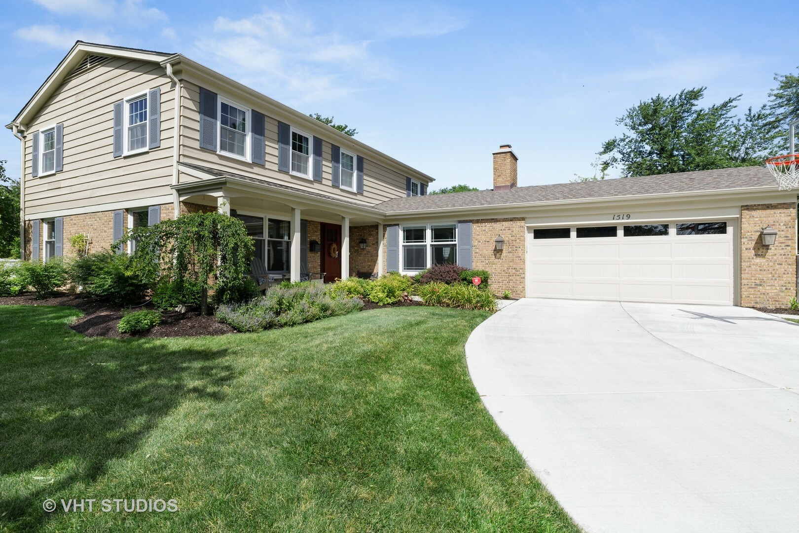 Property Photo:  1519 Basswood Court  IL 60025 