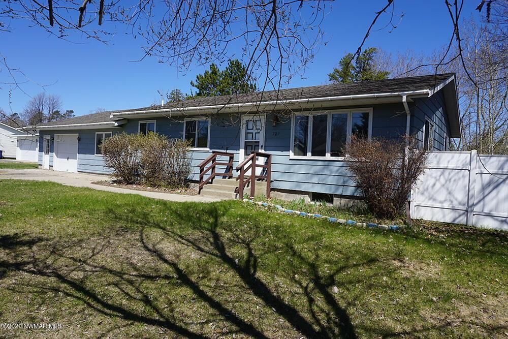 Property Photo: 727 26th Street NW MN 56601