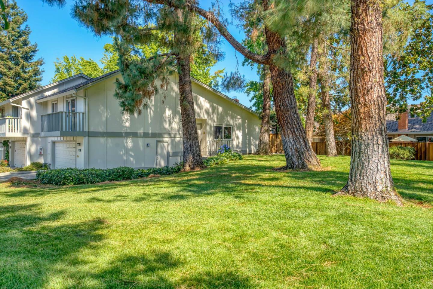 Property Photo:  20177 Northbrook Square  CA 95014 