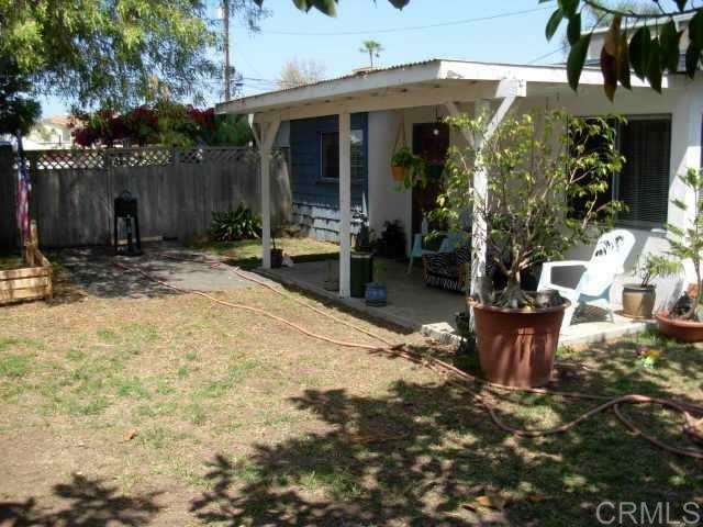 Property Photo:  947-949 Nardo Rd  CA 92024 