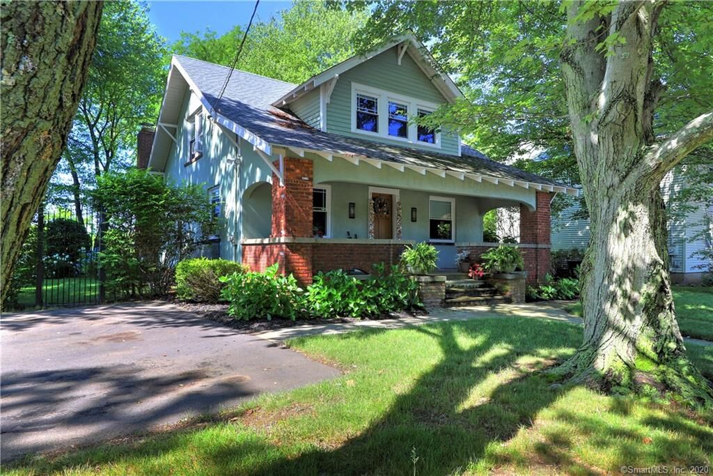 Property Photo:  250 Chapel Street  CT 06460 