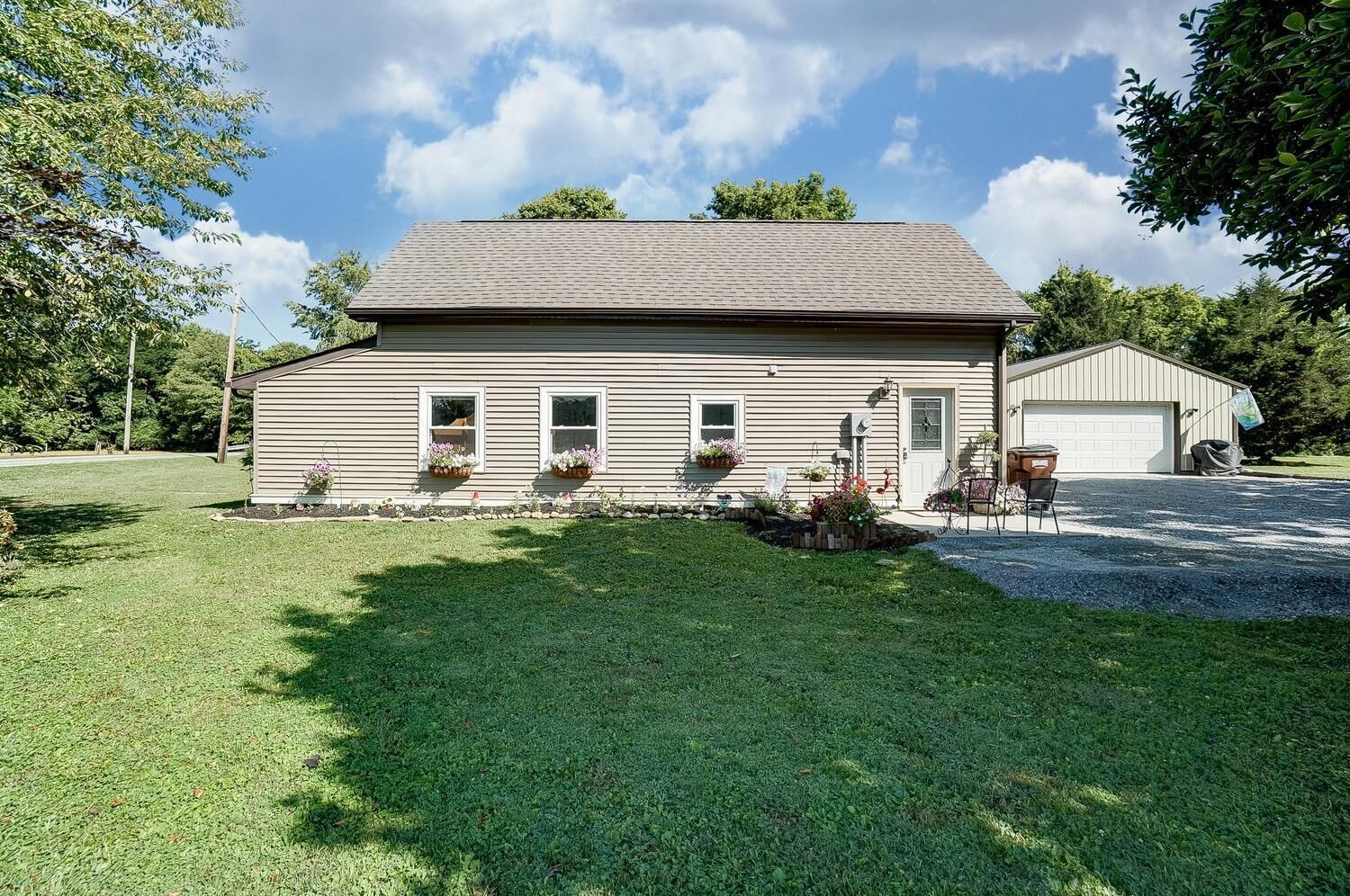 Property Photo: 1389 S George Rd OH 45113