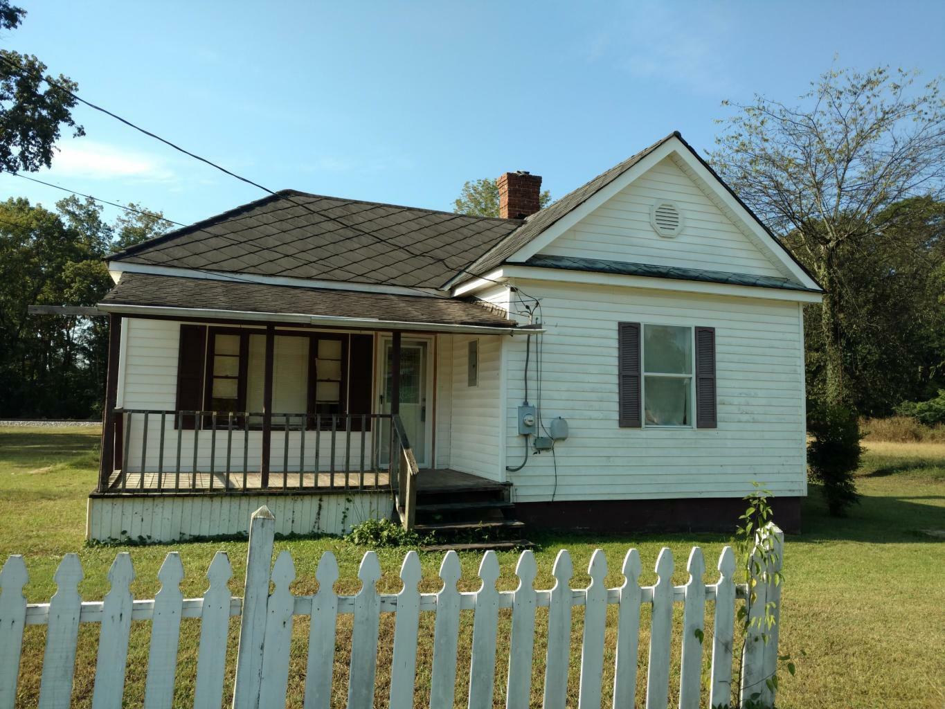 Property Photo:  406 E 16th St  GA 30707 