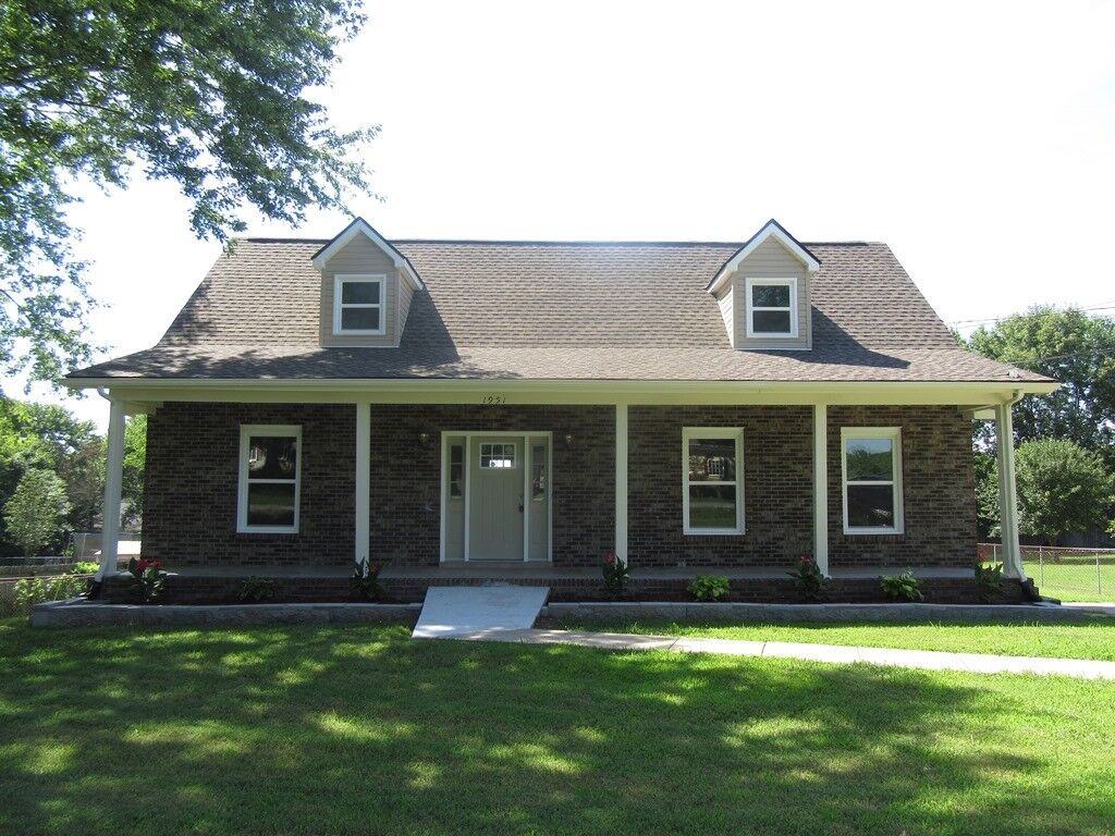 Property Photo: 1951 Old Russellville Pike TN 37043