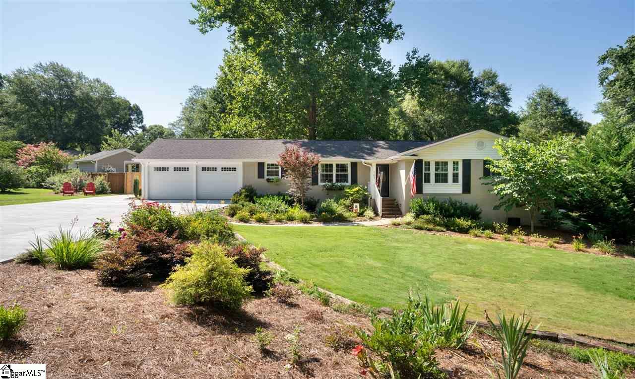 Property Photo:  103 Buckingham Road  SC 29607 