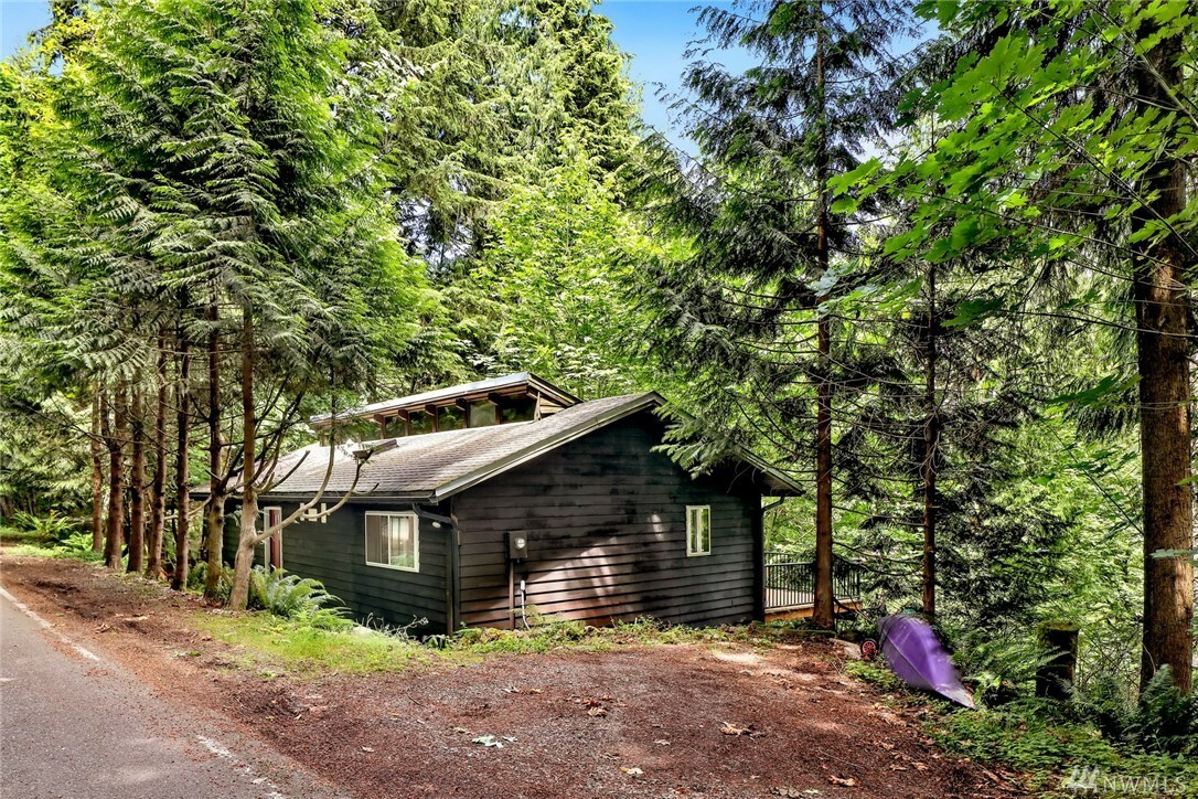 Property Photo:  21 Deer Run Lane  WA 98229 