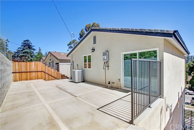 Property Photo:  4830 E Buchanan  CA 90042 