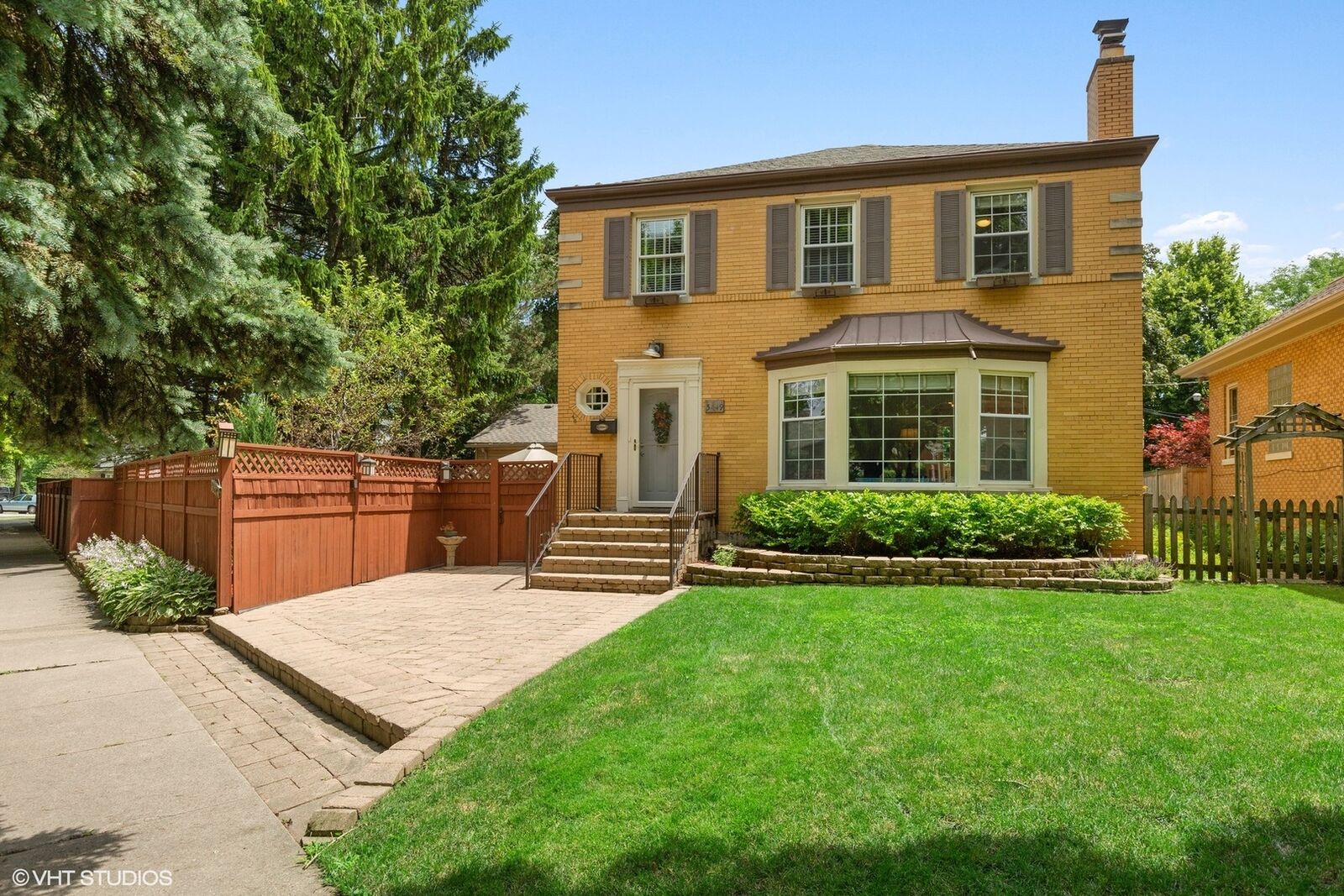 Property Photo: 5449 North Lawler Avenue IL 60630