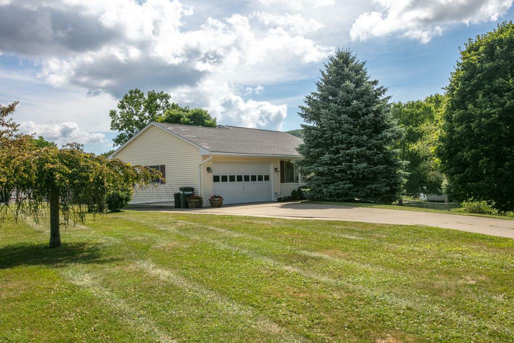 Property Photo:  6 Fieldview Dr.  NY 14870 