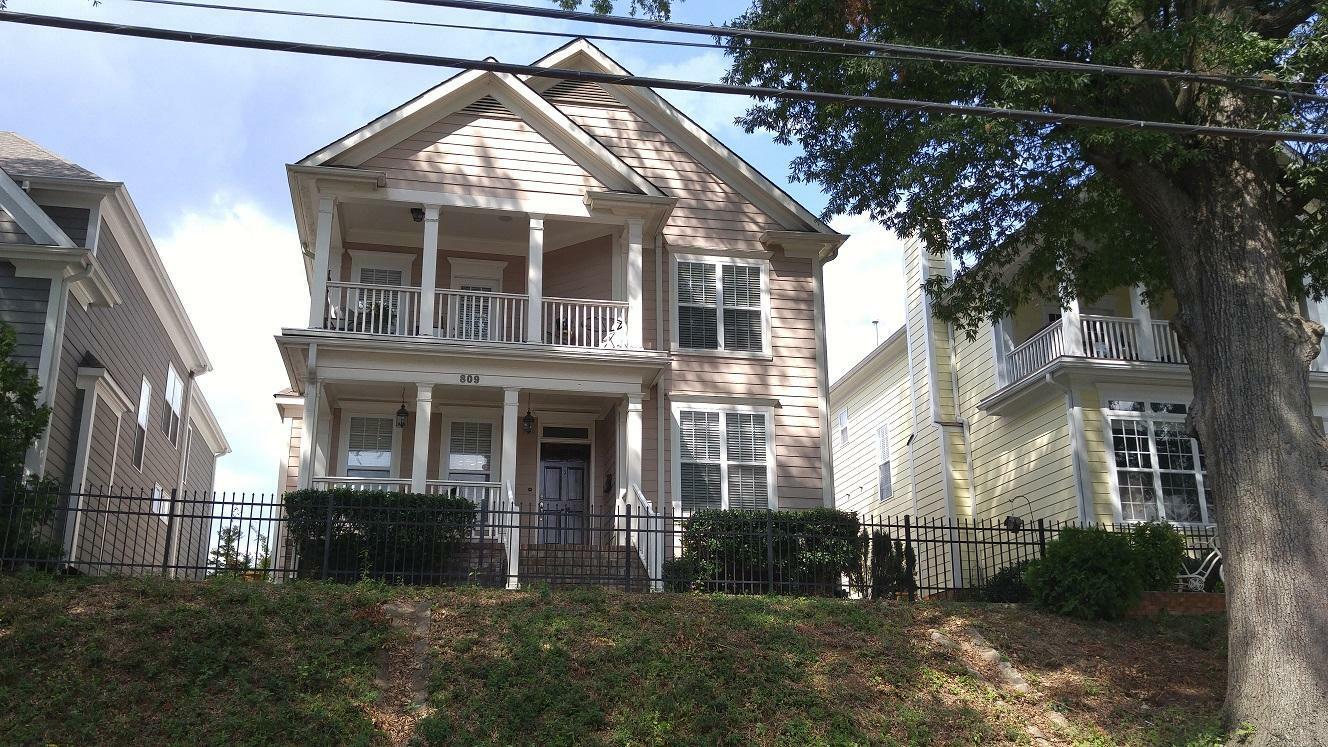 Property Photo:  809 E 10th St  TN 37403 