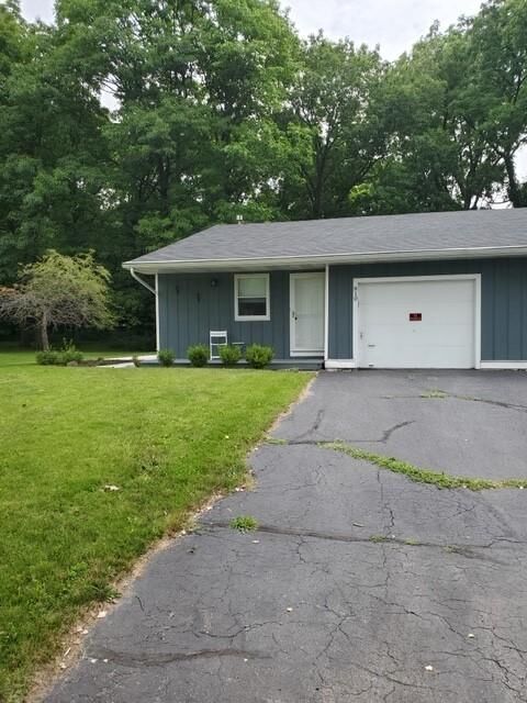Property Photo:  810 Teutonia Dr  WI 53105 