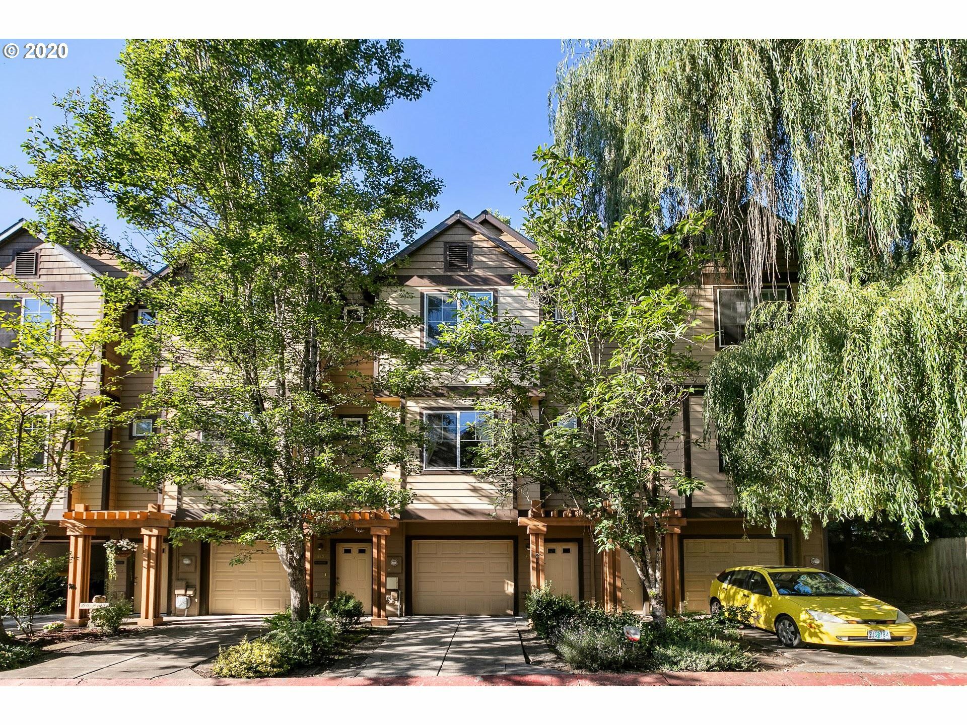 Property Photo: 609 SW Dillan Dr OR 97006