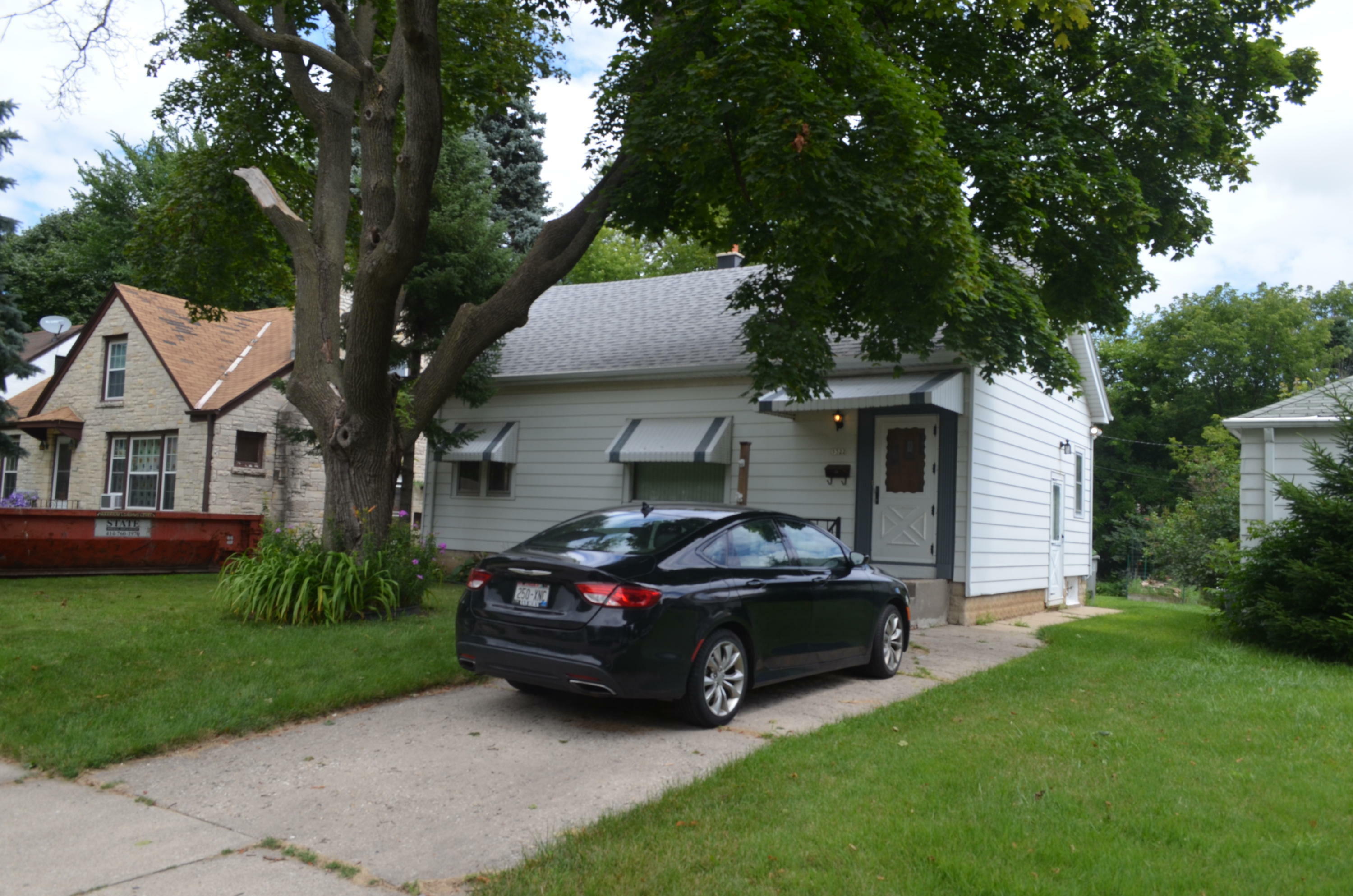 Property Photo:  5322 N 51st Blvd  WI 53218 