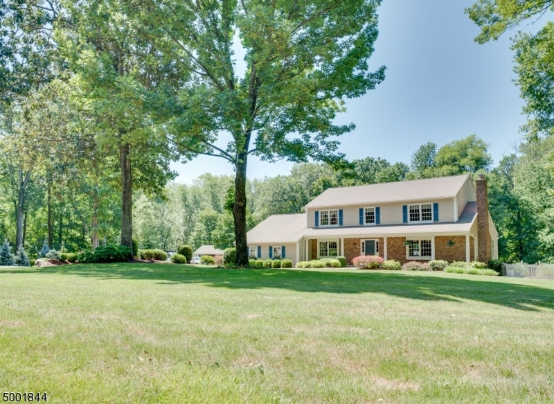 Property Photo:  14 Dogwood Ln  NJ 07005 