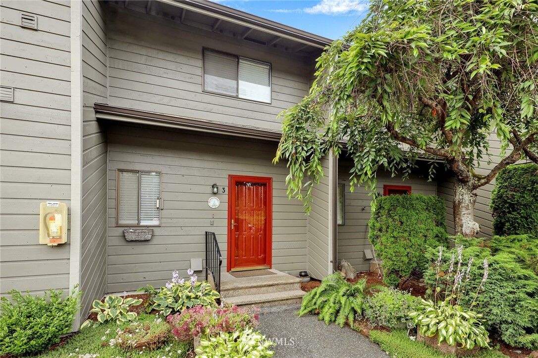 Property Photo:  7650 Birch Bay Drive H-3  WA 98230 