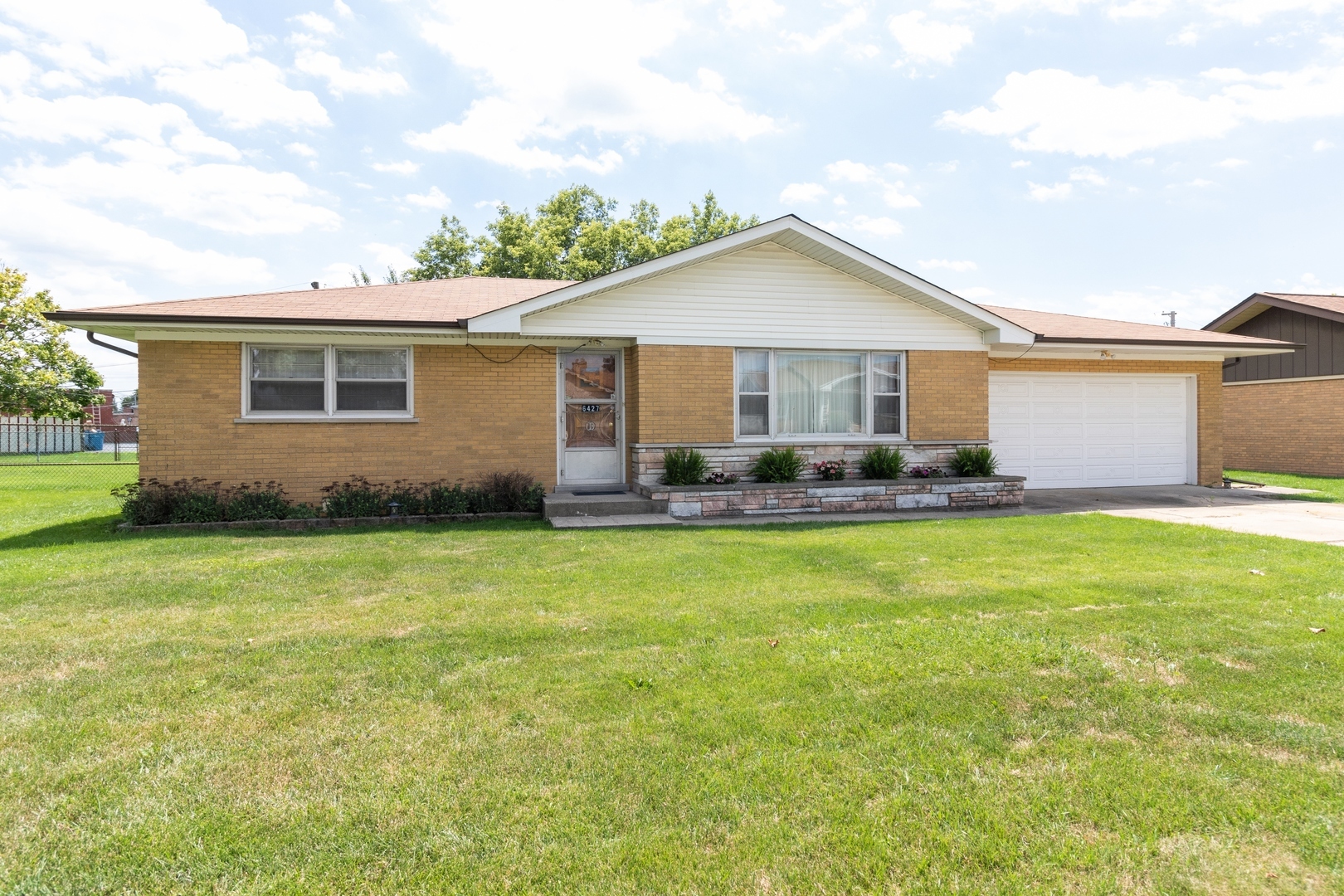 Property Photo:  6427 West 88th Street  IL 60453 