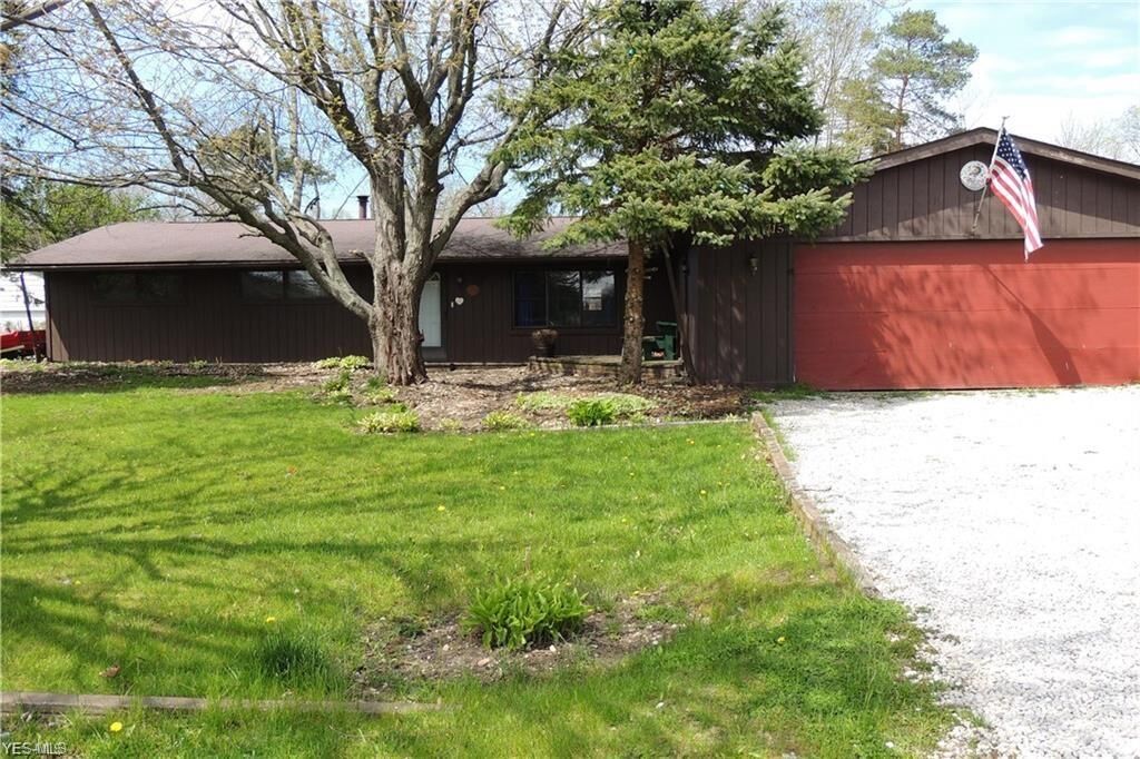 Property Photo:  1715 Pike  OH 44241 