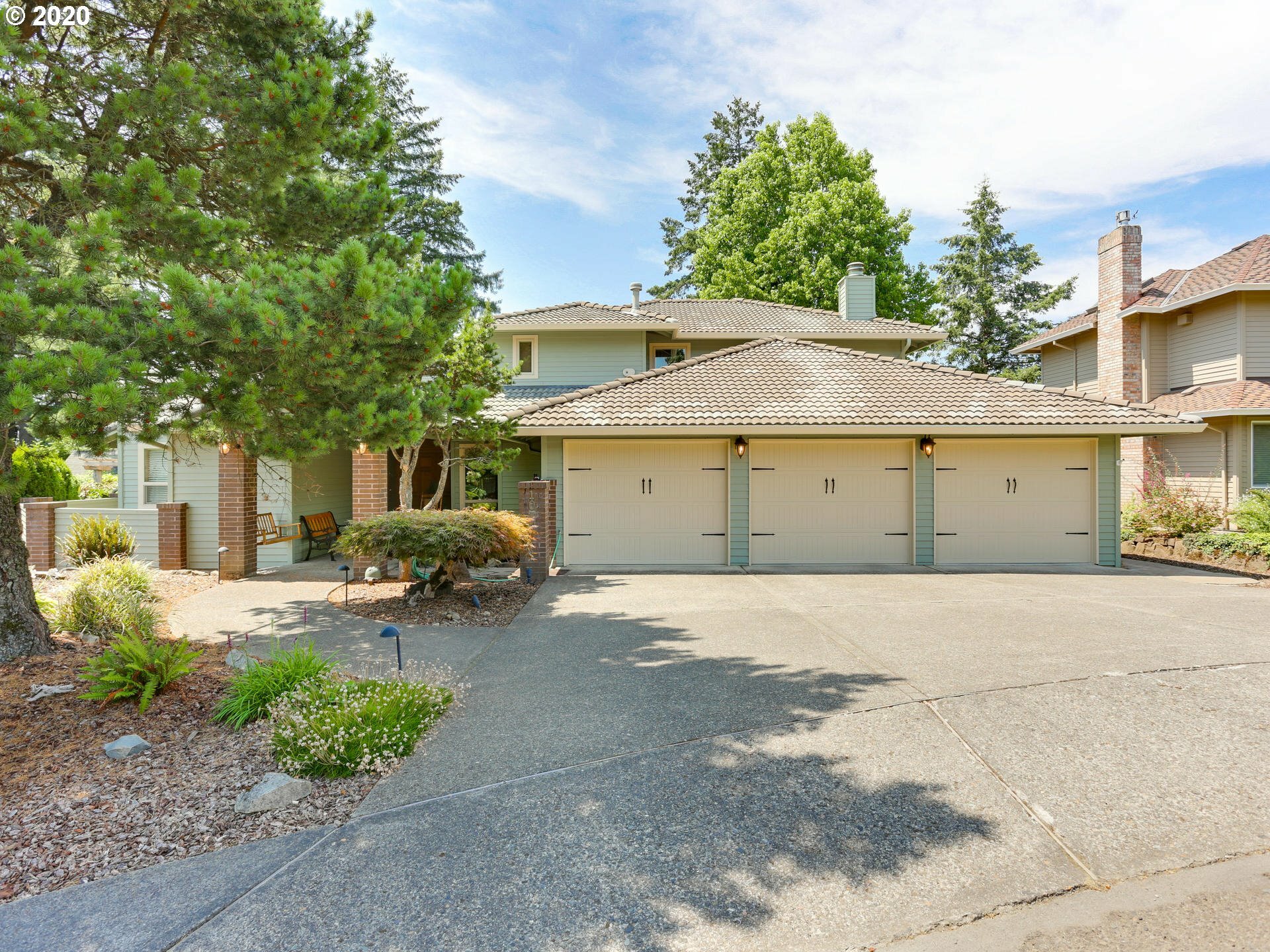 Property Photo:  10721 SE Marilyn Ct  OR 97086 
