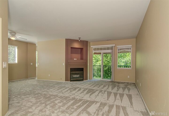 Property Photo: 4453 248th Lane SE 4453 WA 98029