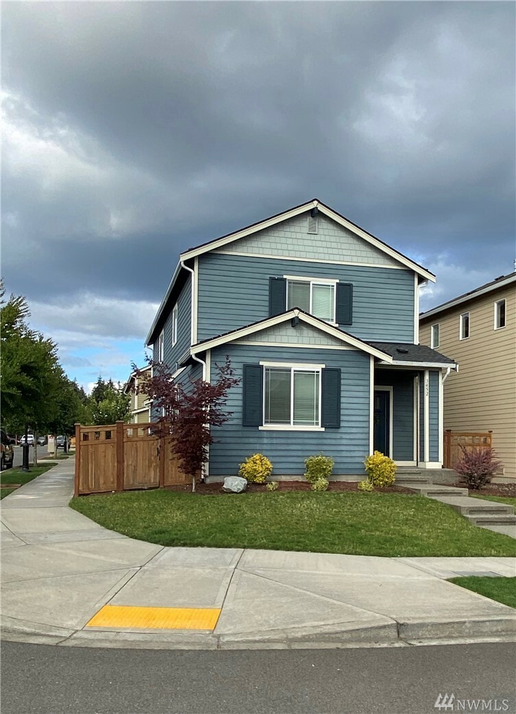 Property Photo:  3452 Hera St NE  WA 98516 