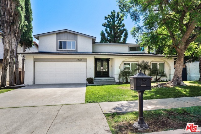 Property Photo:  5708 Chimineas Ave  CA 91356 