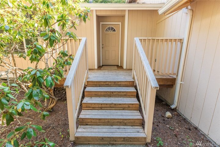 Property Photo:  18010 Upland Dr SE  WA 98597 